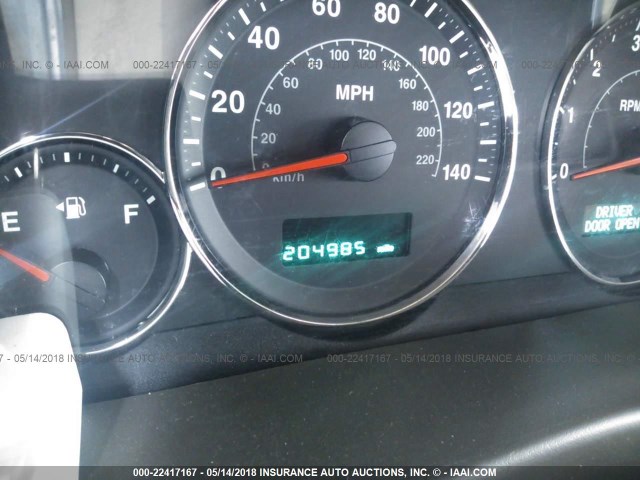 1J8HG48K36C151832 - 2006 JEEP COMMANDER ნაცრისფერი ფოტო 7