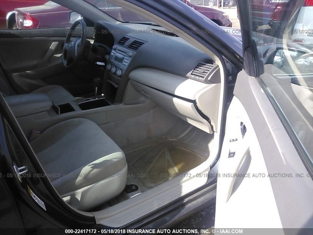 4T1BF3EK5AU109093 - 2010 TOYOTA CAMRY SE/LE/XLE 灰色 照片 5