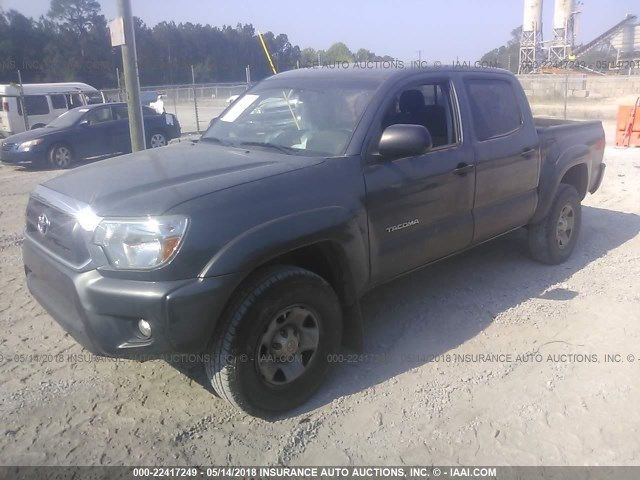 5TFJU4GN3DX047585 - 2013 TOYOTA TACOMA DOUBLE CAB PRERUNNER GRAY photo 2
