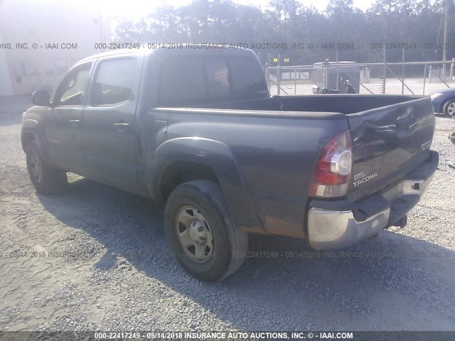 5TFJU4GN3DX047585 - 2013 TOYOTA TACOMA DOUBLE CAB PRERUNNER GRAY photo 3