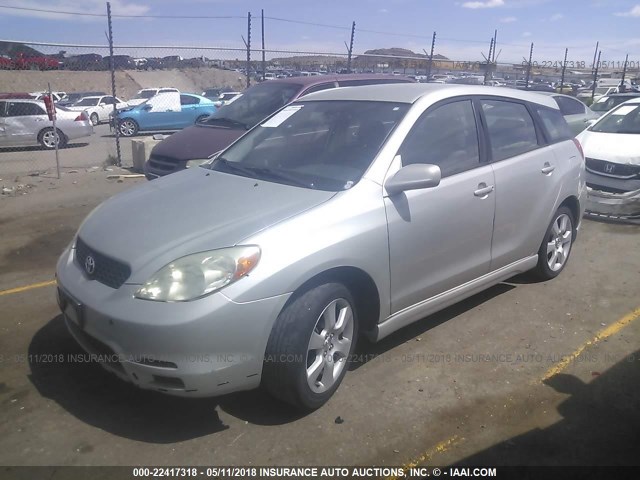 2T1KR32E23C081022 - 2003 TOYOTA COROLLA MATRIX XR SILVER photo 2