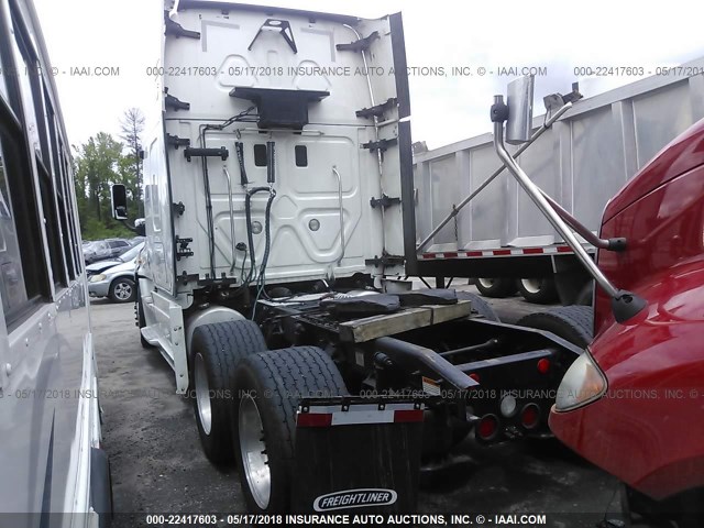 1FUJGLDR8DSBM2645 - 2013 FREIGHTLINER CASCADIA 125  WHITE photo 3