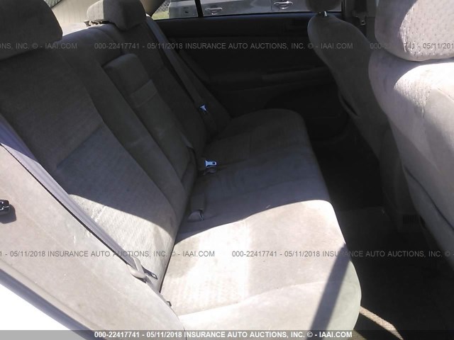 JTDBE32K220006721 - 2002 TOYOTA CAMRY LE/XLE/SE 白色 照片 8