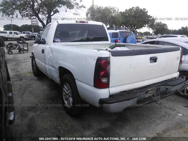 1GCEC14X05Z242302 - 2005 CHEVROLET SILVERADO C1500 WHITE photo 3