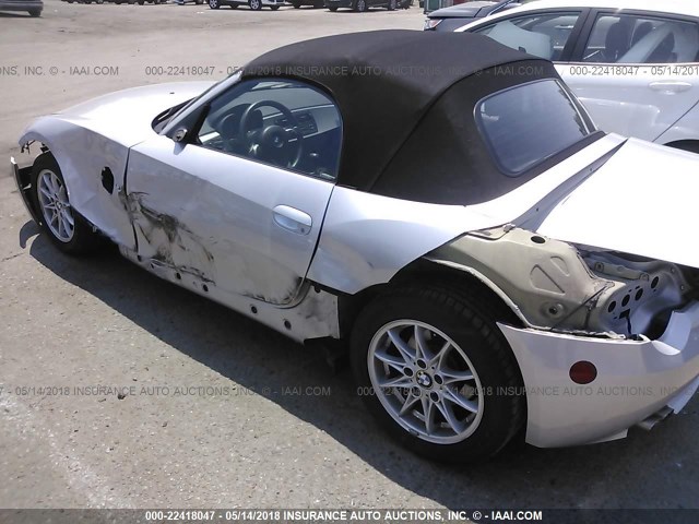 4USBT33505LS53991 - 2005 BMW Z4 2.5 SILVER photo 6