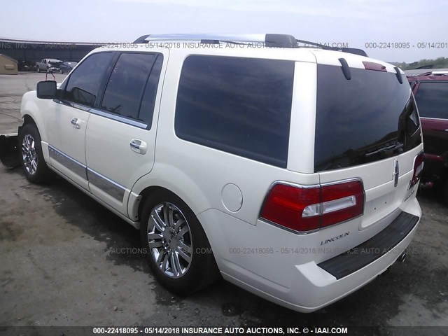5LMFU28547LJ02865 - 2007 LINCOLN NAVIGATOR WHITE photo 3