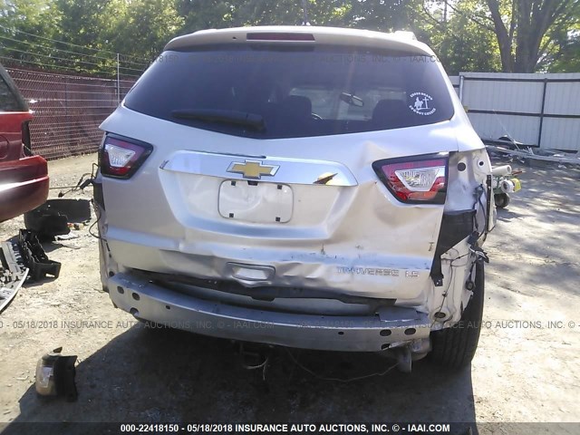 1GNKRFED1EJ336732 - 2014 CHEVROLET TRAVERSE LS SILVER photo 6