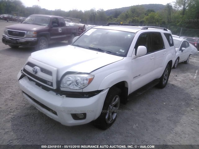 JTEBT17R668030491 - 2006 TOYOTA 4RUNNER LIMITED WHITE photo 2