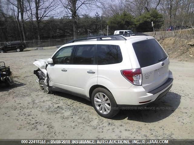 JF2SHAEC3BH741520 - 2011 SUBARU FORESTER LIMITED WHITE photo 3