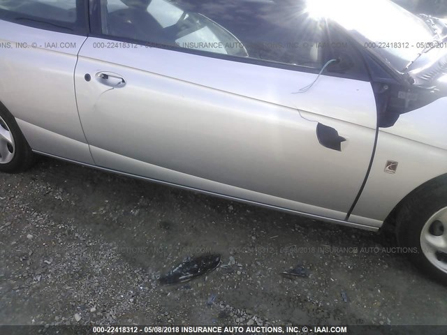 1G8ZR12782Z229693 - 2002 SATURN SC2 SILVER photo 6