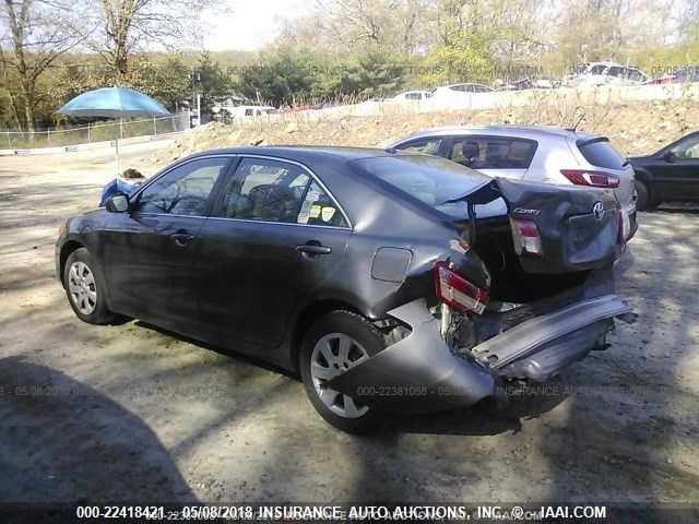 4T4BF3EK9BR090748 - 2011 TOYOTA CAMRY SE/LE/XLE GRAY photo 3