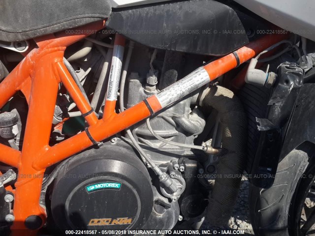 VBKLDT408FM771710 - 2015 KTM 690 DUKE ORANGE photo 8