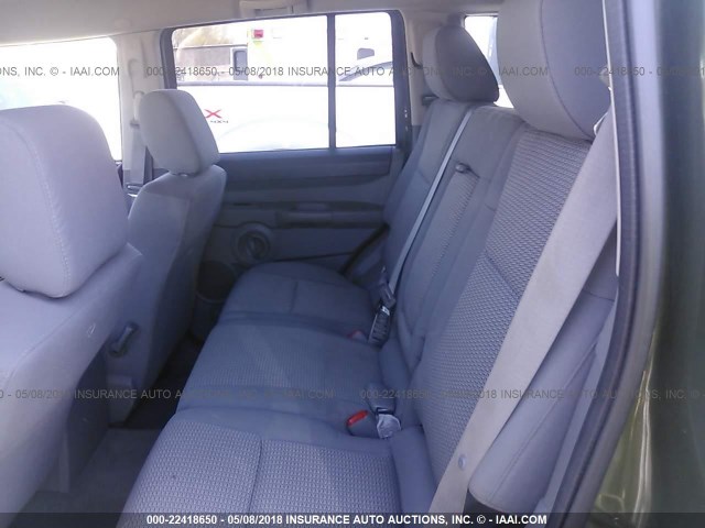 1J8HG48N37C661948 - 2007 JEEP COMMANDER GREEN photo 8