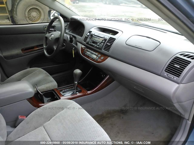 4T1BE30K43U707088 - 2003 TOYOTA CAMRY LE/XLE/SE 浅蓝色 照片 5