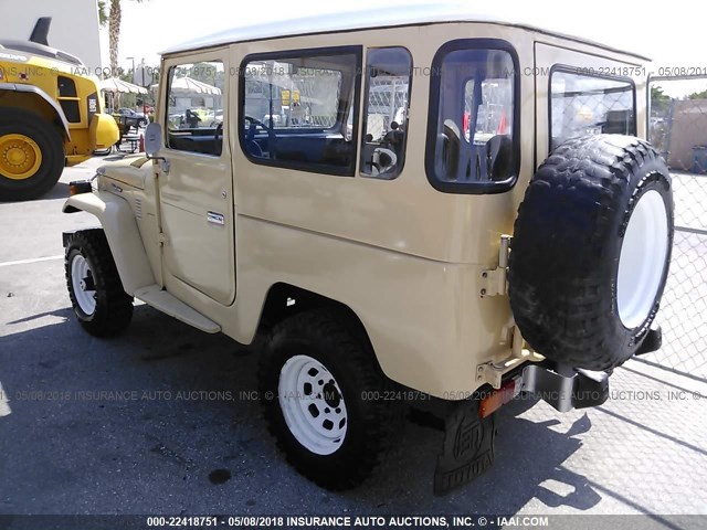 FJ40926081 - 1981 TOYOTA LAND CRUISER FJ40 CREAM photo 3