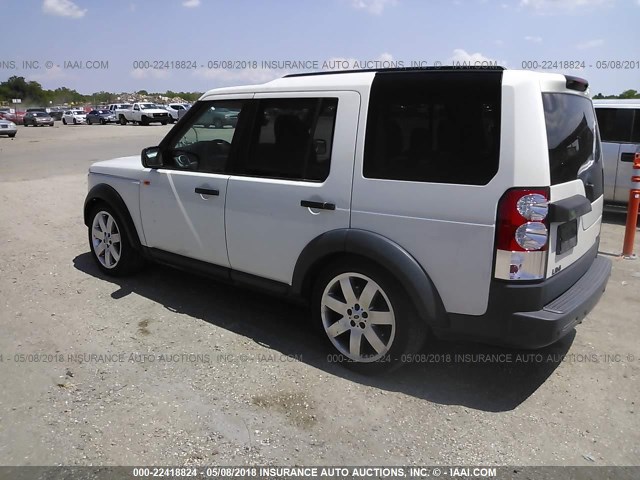 SALAE25415A346016 - 2005 LAND ROVER LR3 SE WHITE photo 3