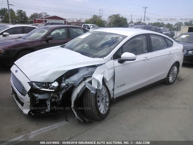 3FA6P0UU7ER207582 - 2014 FORD FUSION S HYBRID WHITE photo 2