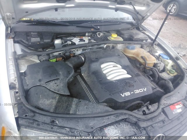 WVWPD23B3YP222854 - 2000 VOLKSWAGEN PASSAT GLX 灰色 照片 10