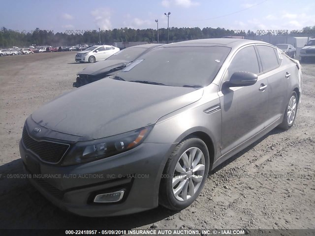 5XXGN4A71FG410560 - 2015 KIA OPTIMA GRAY photo 2