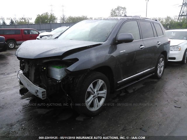 5TDDK3EH0DS220995 - 2013 TOYOTA HIGHLANDER LIMITED GRAY photo 2