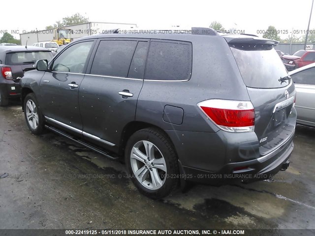 5TDDK3EH0DS220995 - 2013 TOYOTA HIGHLANDER LIMITED GRAY photo 3