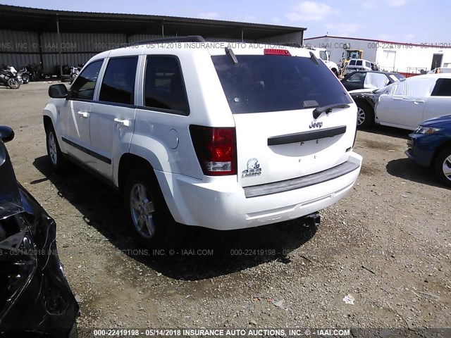 1J8HR48P47C605707 - 2007 JEEP GRAND CHEROKEE LAREDO/COLUMBIA/FREEDOM 白色 照片 3