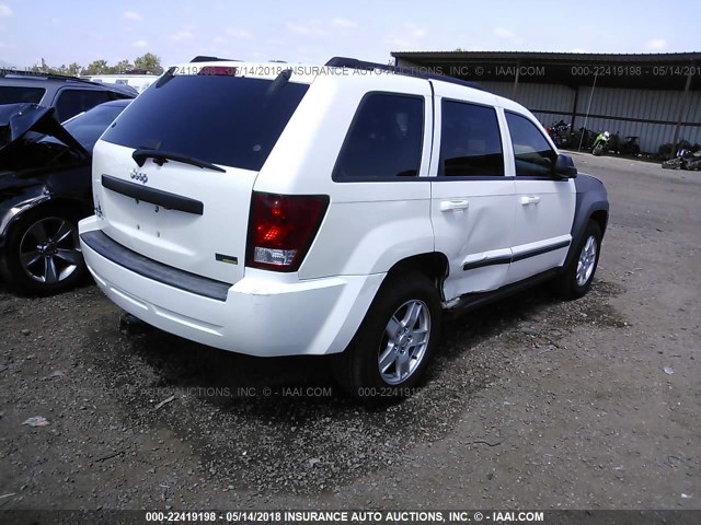 1J8HR48P47C605707 - 2007 JEEP GRAND CHEROKEE LAREDO/COLUMBIA/FREEDOM 白色 照片 4