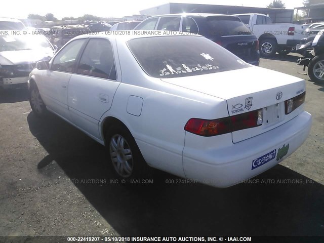 4T1BG22K21U858221 - 2001 TOYOTA CAMRY CE/LE/XLE 白色 照片 3