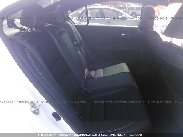 1HGCR2F62GA156122 - 2016 HONDA ACCORD SPORT 白色 照片 8