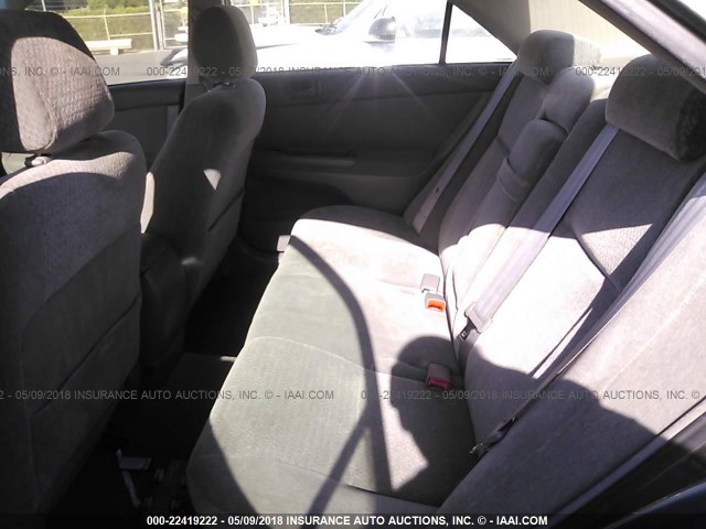 JTDBF32K530127502 - 2003 TOYOTA CAMRY LE/XLE Grau Foto 8