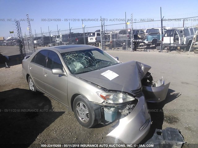 4T1BF32K42U530356 - 2002 TOYOTA CAMRY LE/XLE/SE 银色 照片 1