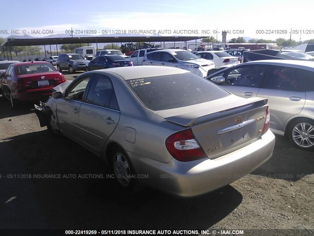 4T1BF32K42U530356 - 2002 TOYOTA CAMRY LE/XLE/SE 银色 照片 3