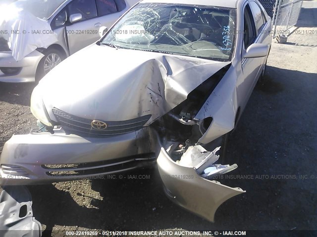 4T1BF32K42U530356 - 2002 TOYOTA CAMRY LE/XLE/SE 银色 照片 6