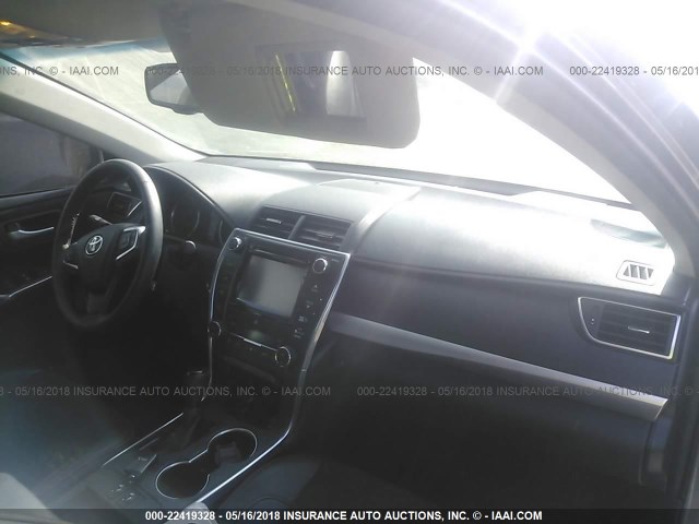 4T1BK1FKXHU580309 - 2017 TOYOTA CAMRY XSE/XLE Boz foto 5