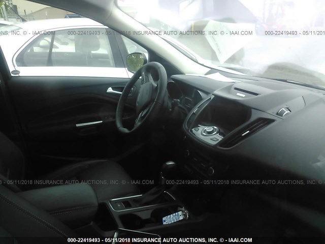 1FMCU9J90JUA10634 - 2018 FORD ESCAPE TITANIUM Gümüş fotoğraf 5