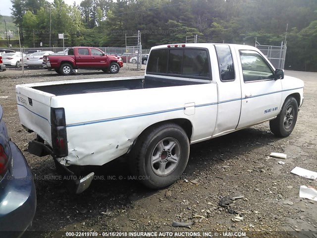 1N6HD16S7SC442035 - 1995 NISSAN TRUCK KING CAB SE/KING CAB XE WHITE photo 4