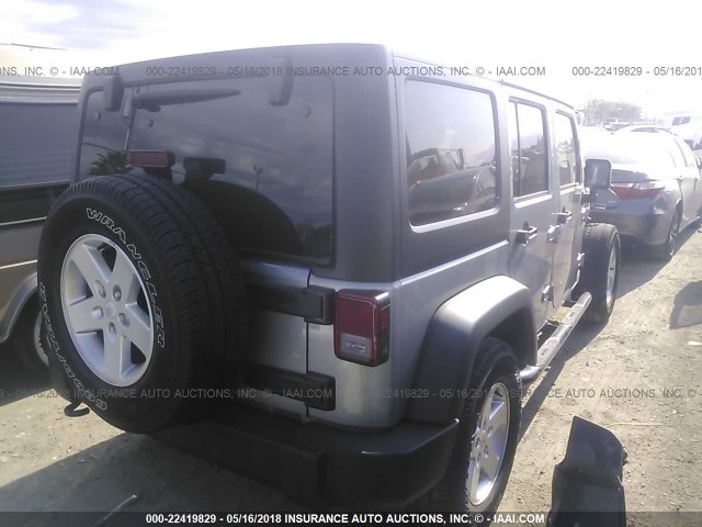 1C4BJWDG0HL585933 - 2017 JEEP WRANGLER UNLIMITE SPORT GRAY photo 4