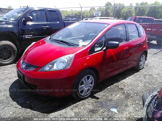 JHMGE8H31BC010534 - 2011 HONDA FIT RED photo 2