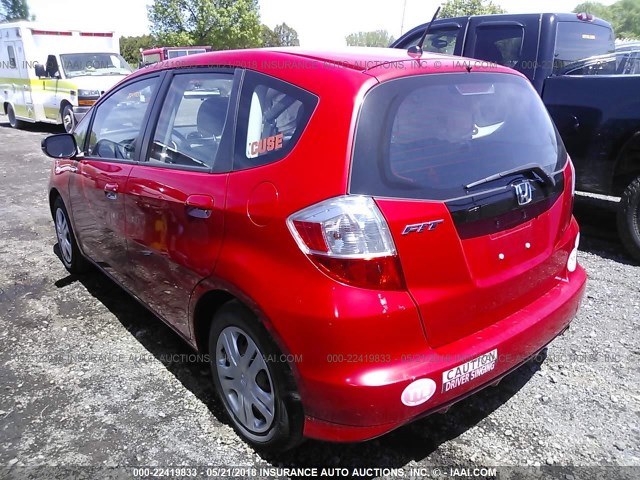 JHMGE8H31BC010534 - 2011 HONDA FIT RED photo 3