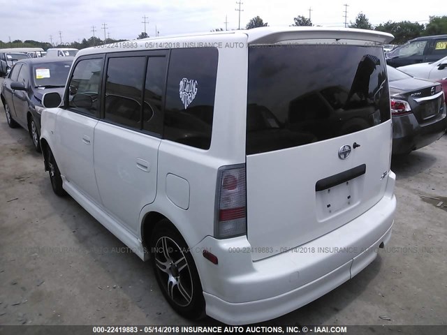 JTLKT324164091948 - 2006 TOYOTA SCION XB WHITE photo 3