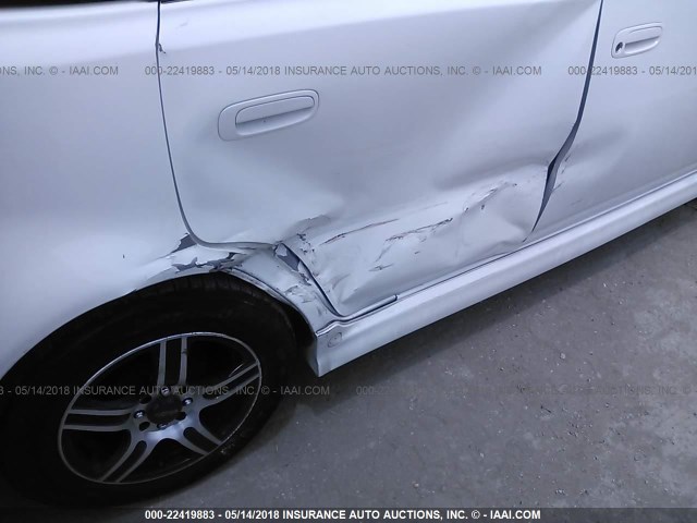 JTLKT324164091948 - 2006 TOYOTA SCION XB WHITE photo 6