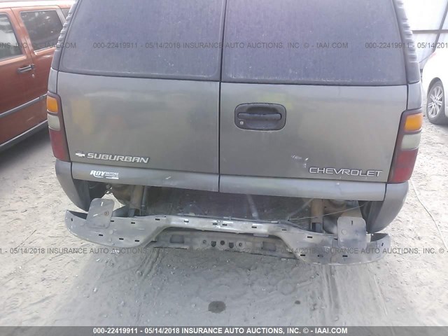 1GNEC16T11J305305 - 2001 CHEVROLET SUBURBAN C1500 GRAY photo 6