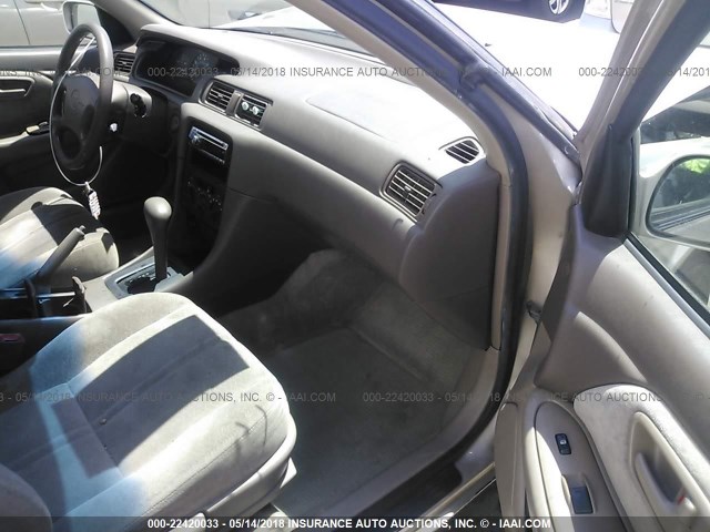 JT2BG22K4W0109500 - 1998 TOYOTA CAMRY CE/LE/XLE 香槟色 照片 5