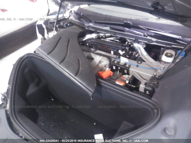 5YJSA1E20GF169873 - 2016 TESLA MODEL S Արծաթագույն լուսանկար 10