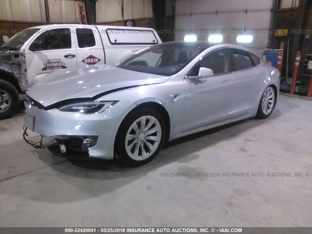 5YJSA1E20GF169873 - 2016 TESLA MODEL S Արծաթագույն լուսանկար 2