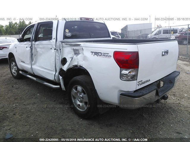 5TBET541X7S455970 - 2007 TOYOTA TUNDRA CREWMAX SR5 WHITE photo 3