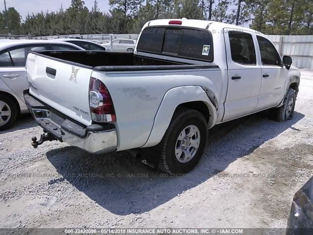 3TMLU42NX9M020901 - 2009 TOYOTA TACOMA DOUBLE CAB WHITE photo 4