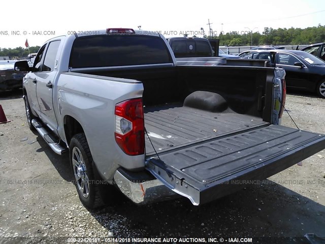 5TFEM5F16FX083859 - 2015 TOYOTA TUNDRA CREWMAX SR5 SILVER photo 3