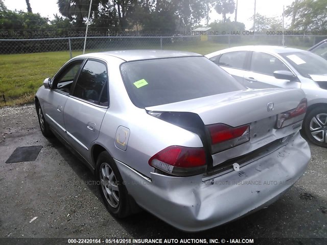 1HGCG66842A097386 - 2002 HONDA ACCORD EX/SE SILVER photo 3