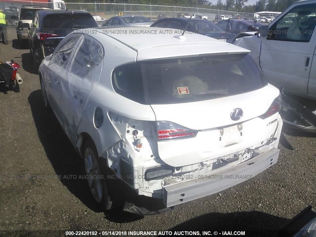 JTHKD5BHXD2126758 - 2013 LEXUS CT 200 WHITE photo 3